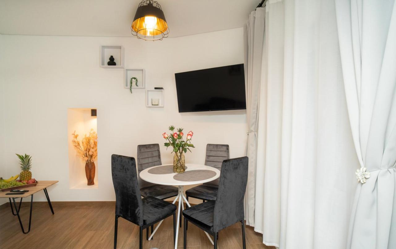 Downhill Apartment On The Groundfloor Kaunas Exterior photo